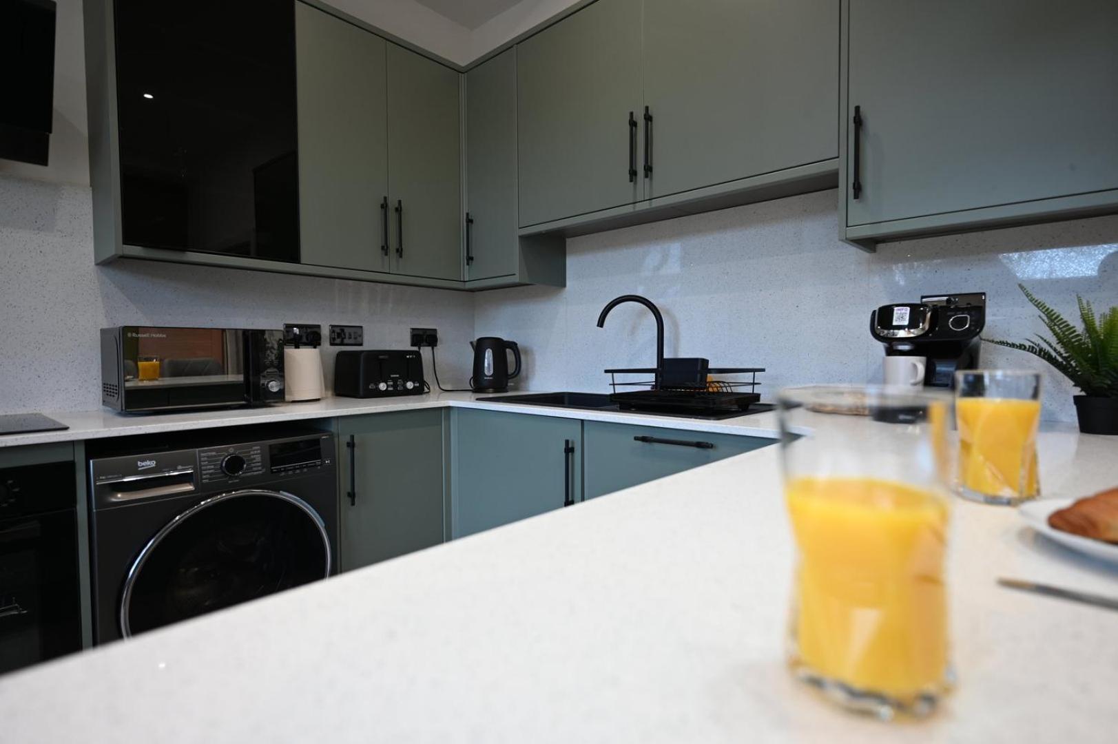 Luxury Two Bed Apartment - Cardiff City Centre エクステリア 写真